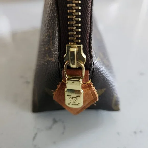 Louis Vuitton Cosmetic Pouch, Authentic - Picture 3 of 8